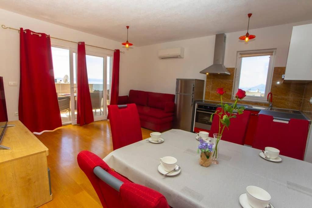 Apartment Vladimir #5 *